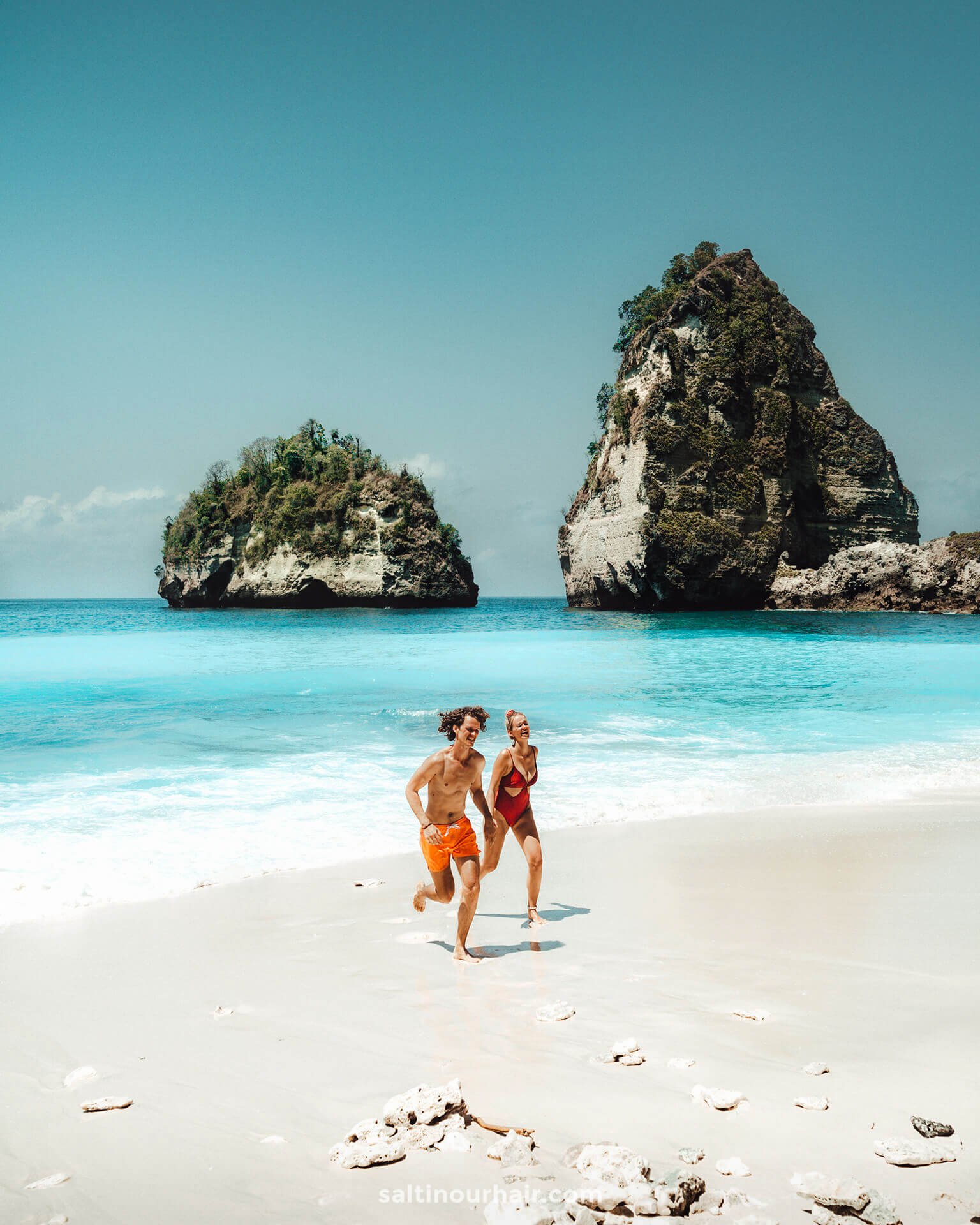 Bali's Hidden Gems: Dive into Paradise and Ignite Your Romance 24 man and women honeymooning in bali