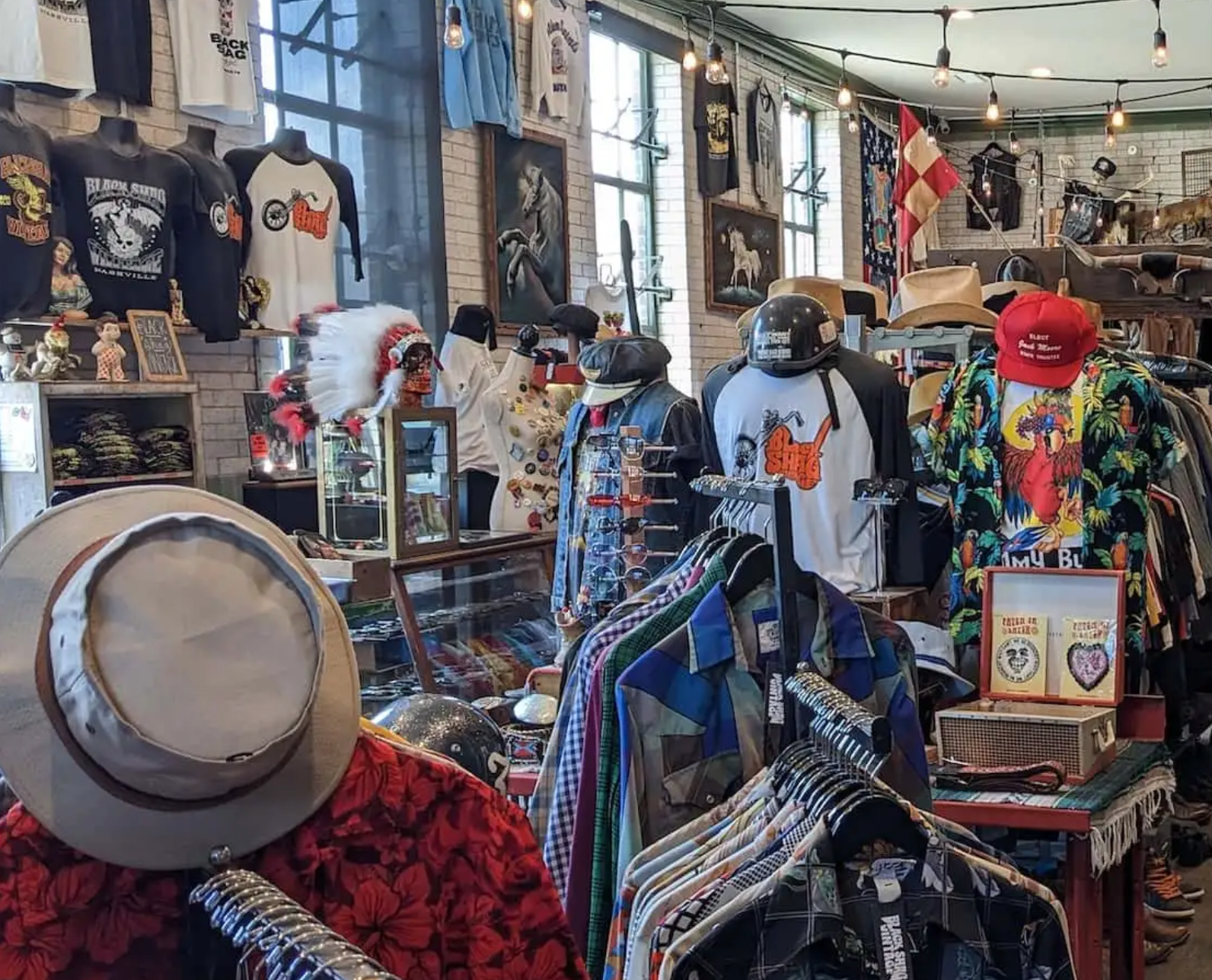 Vintage & Boutiques – Treasure-hunting must-do in funky East Nashville